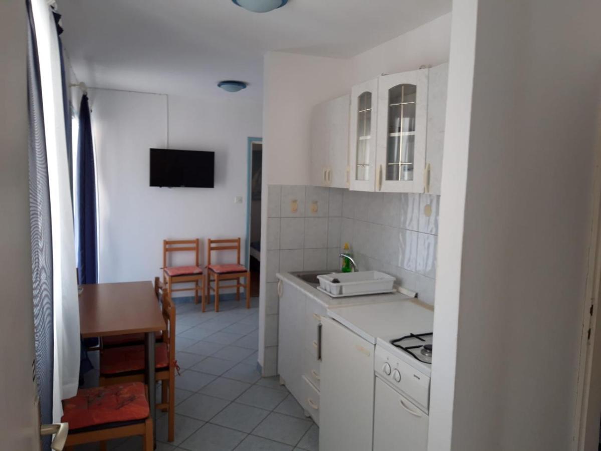 Apartments Danijela Tribunj  Ngoại thất bức ảnh