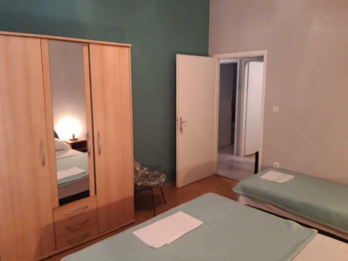 Apartments Danijela Tribunj  Ngoại thất bức ảnh